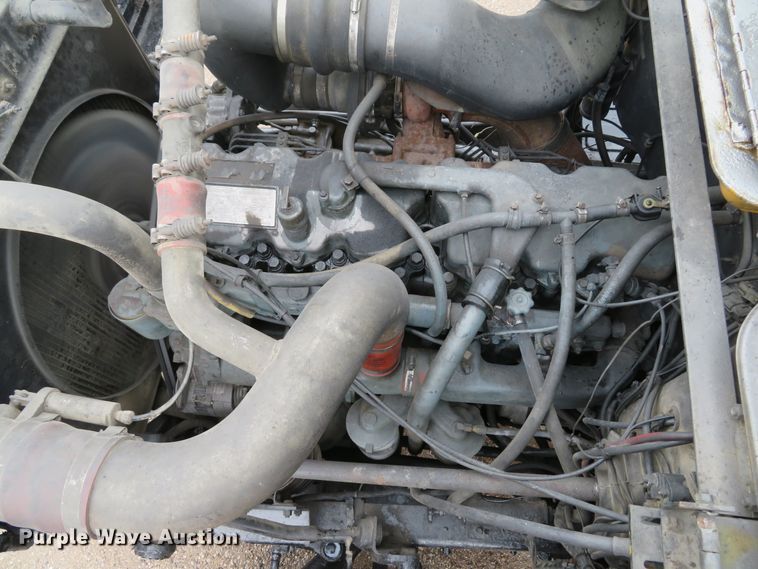 image for item DH1697 1992 Mack RD690S dump truck