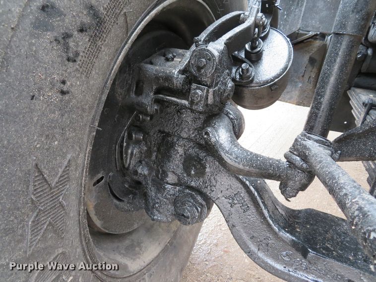 image for item DH1697 1992 Mack RD690S dump truck