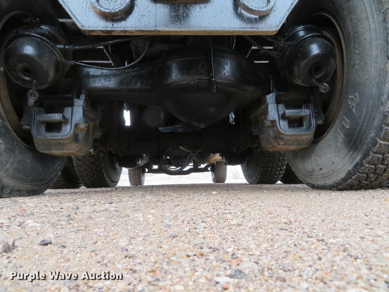 image for item DH1697 1992 Mack RD690S dump truck