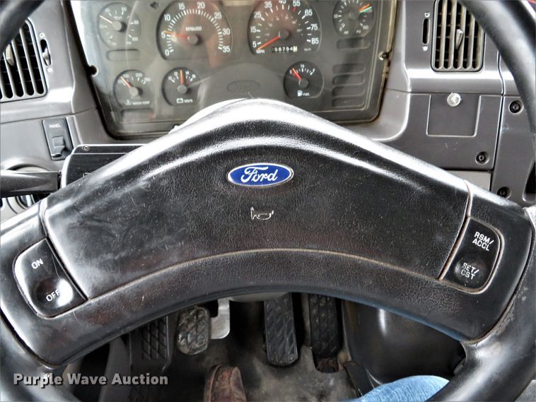 image for item DH1698 1998 Ford LT9000 dump truck