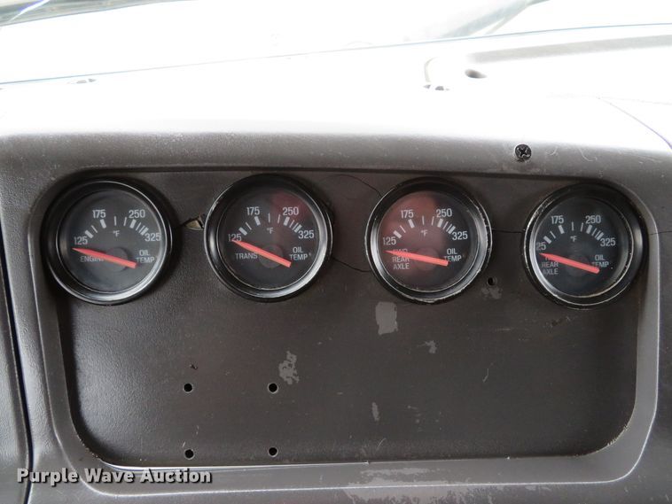 image for item DH1698 1998 Ford LT9000 dump truck