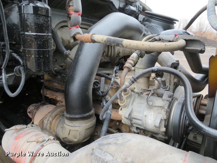 image for item DH1698 1998 Ford LT9000 dump truck