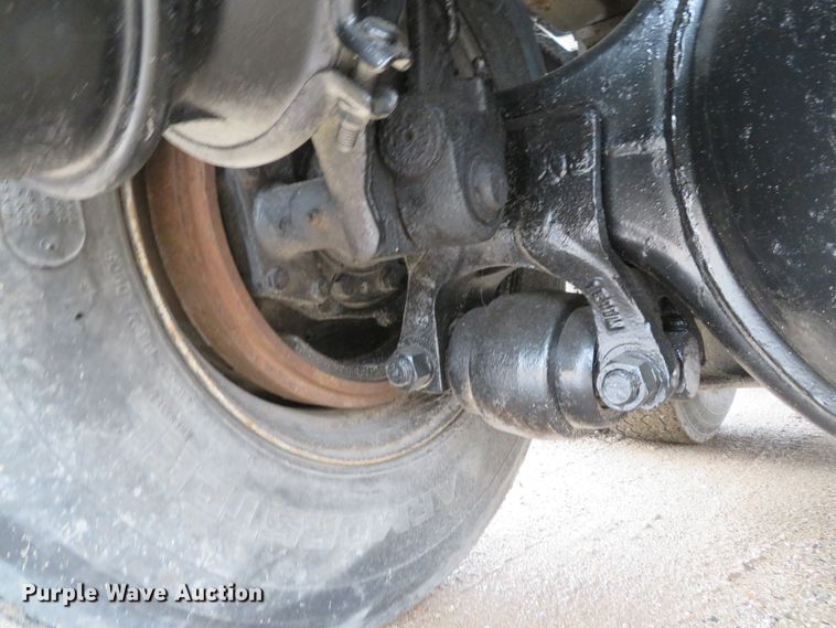 image for item DH1698 1998 Ford LT9000 dump truck