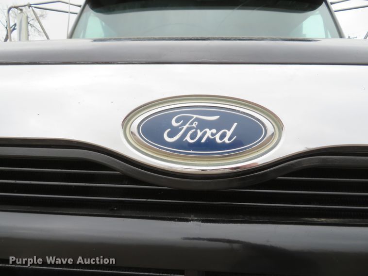 image for item DH1698 1998 Ford LT9000 dump truck