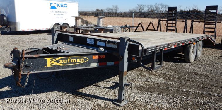 image for item DH4342 2009 Kaufman equipment trailer