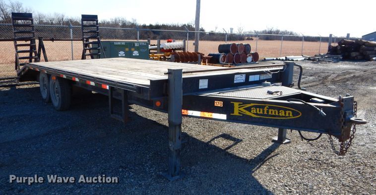 image for item DH4342 2009 Kaufman equipment trailer