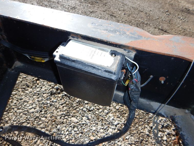 image for item DH4342 2009 Kaufman equipment trailer