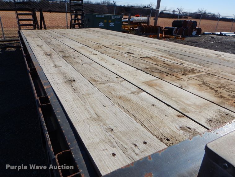 image for item DH4342 2009 Kaufman equipment trailer