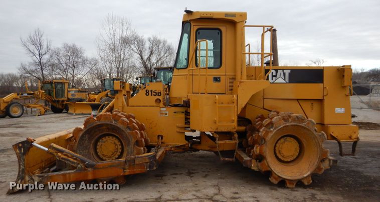 image for item DH4411 1991 Caterpillar 815B soil compactor