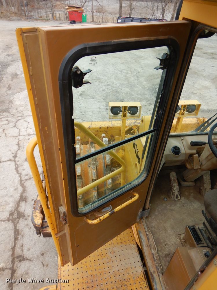 image for item DH4411 1991 Caterpillar 815B soil compactor