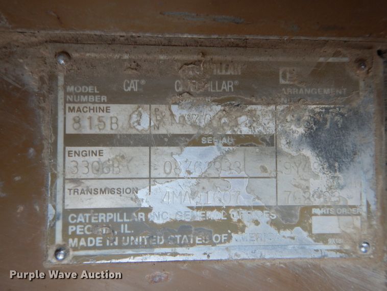 image for item DH4411 1991 Caterpillar 815B soil compactor