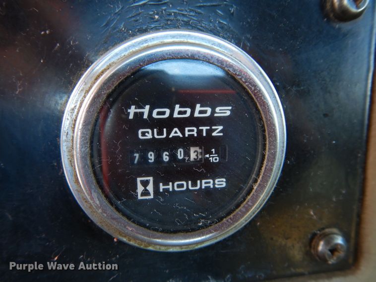 image for item DH4412 2004 Peterbilt 330 service truck with crane