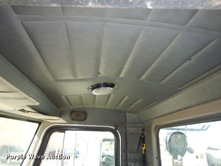 image for item DH4412 2004 Peterbilt 330 service truck with crane