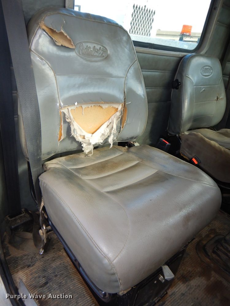 image for item DH4412 2004 Peterbilt 330 service truck with crane