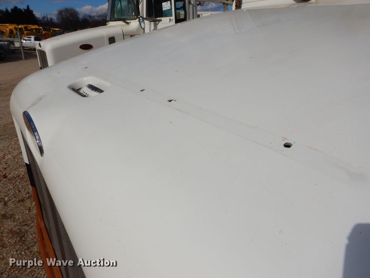 image for item DH4412 2004 Peterbilt 330 service truck with crane