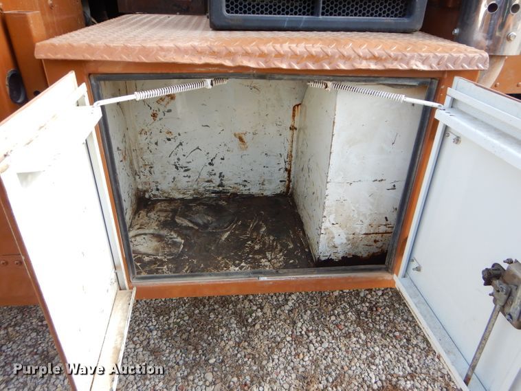 image for item DH4412 2004 Peterbilt 330 service truck with crane