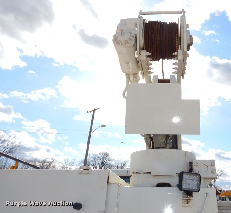 image for item DH4412 2004 Peterbilt 330 service truck with crane