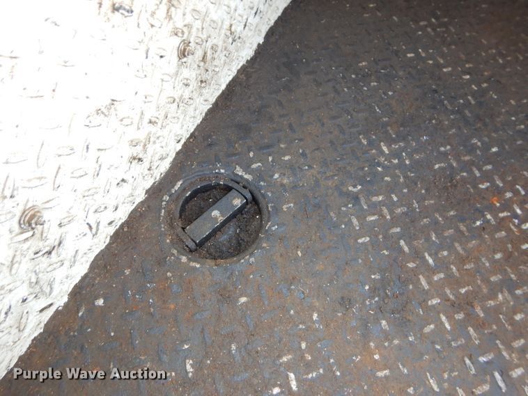 image for item DH4412 2004 Peterbilt 330 service truck with crane