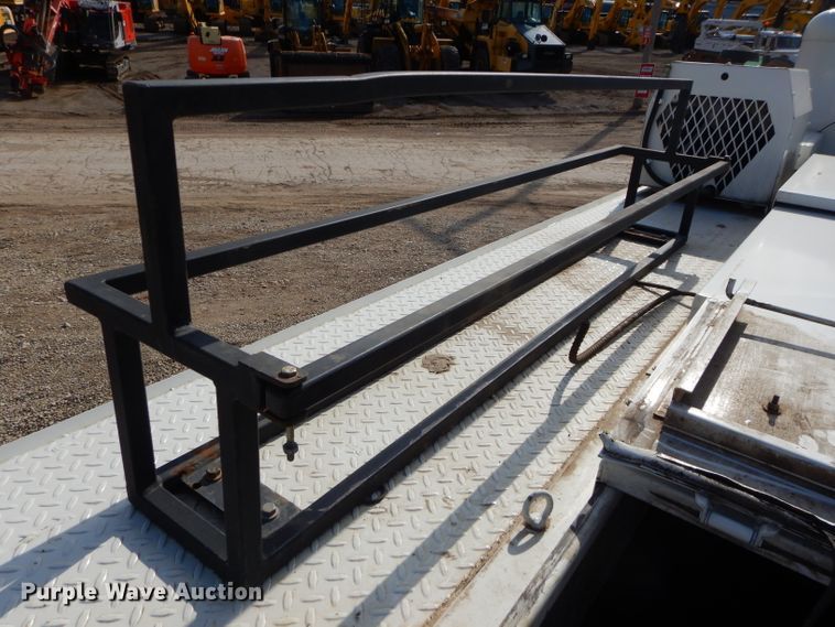 image for item DH4412 2004 Peterbilt 330 service truck with crane