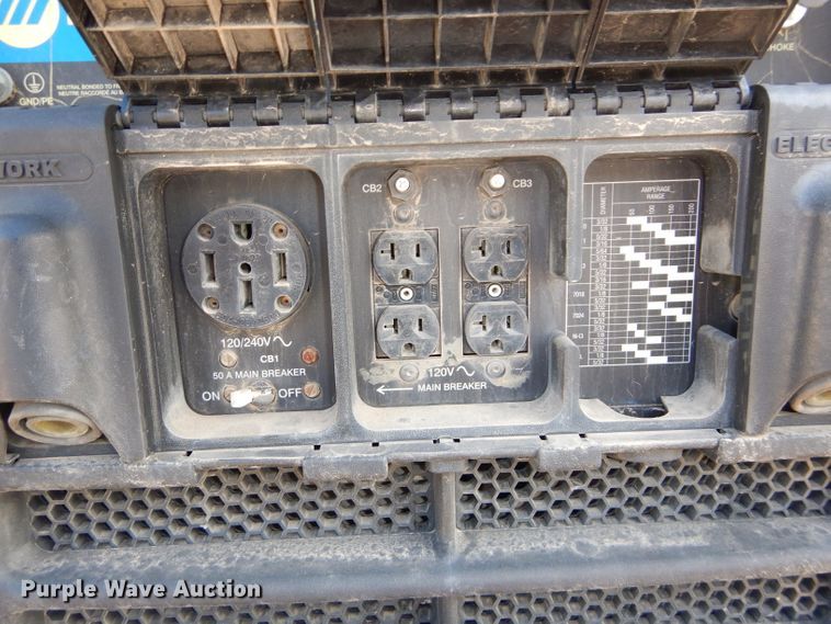 image for item DH4412 2004 Peterbilt 330 service truck with crane