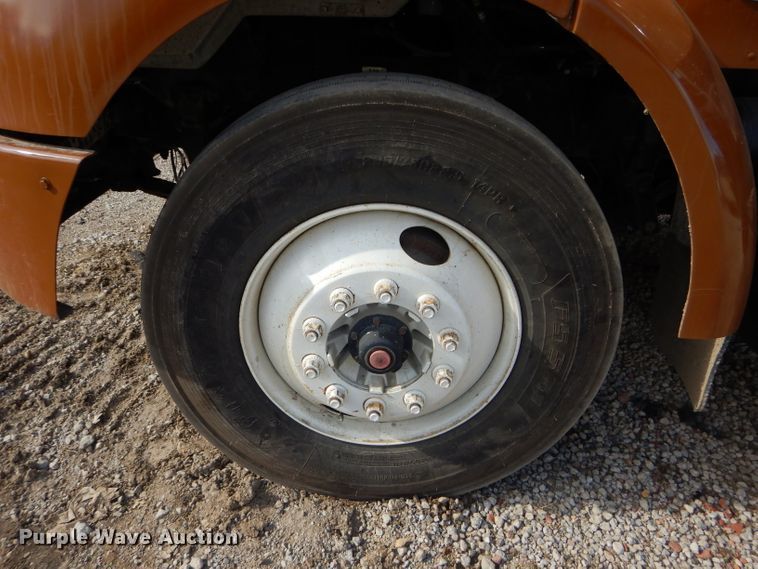 image for item DH4412 2004 Peterbilt 330 service truck with crane