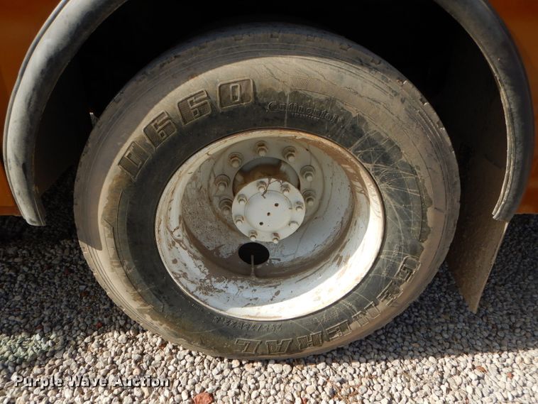 image for item DH4412 2004 Peterbilt 330 service truck with crane