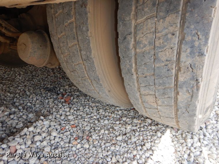 image for item DH4412 2004 Peterbilt 330 service truck with crane