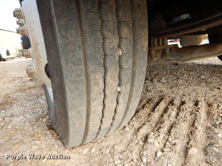 image for item DH4412 2004 Peterbilt 330 service truck with crane