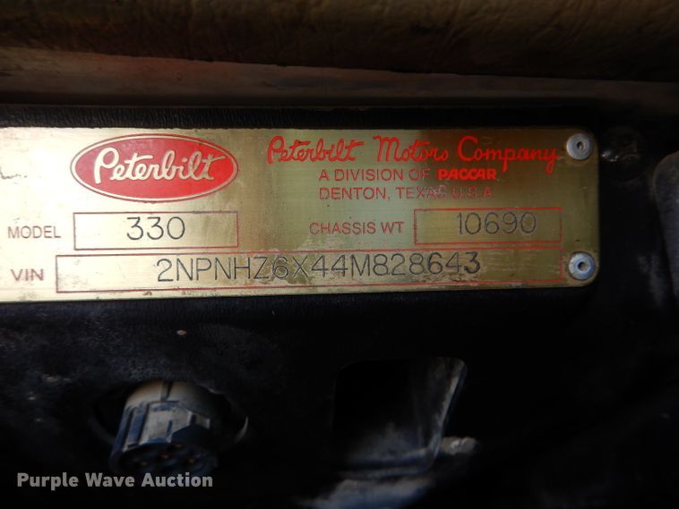 image for item DH4412 2004 Peterbilt 330 service truck with crane