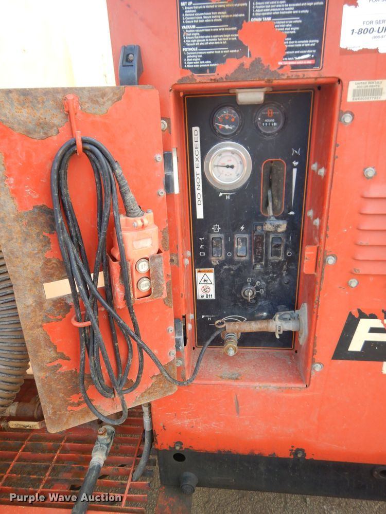 image for item DH4418 2010 Ditch Witch FX30 vacuum excavator