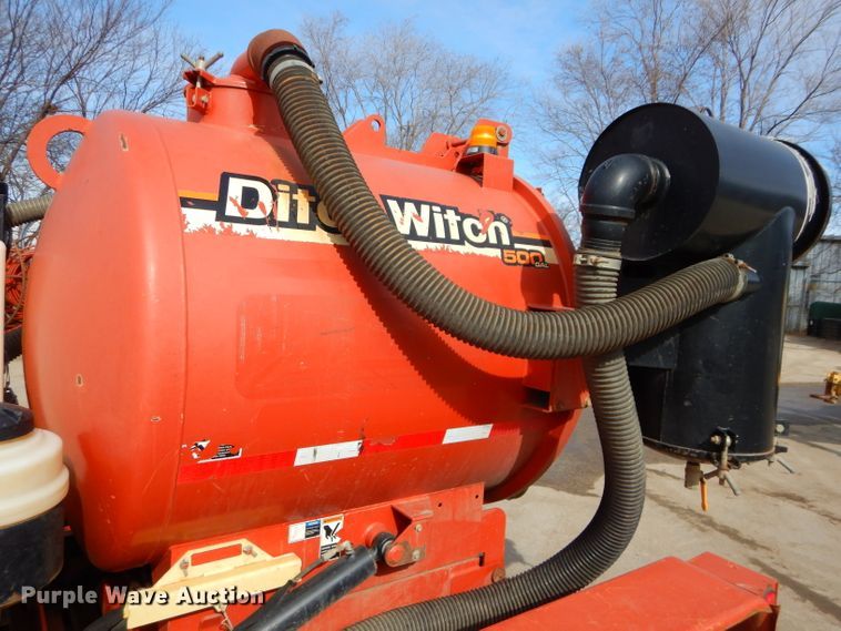 image for item DH4418 2010 Ditch Witch FX30 vacuum excavator