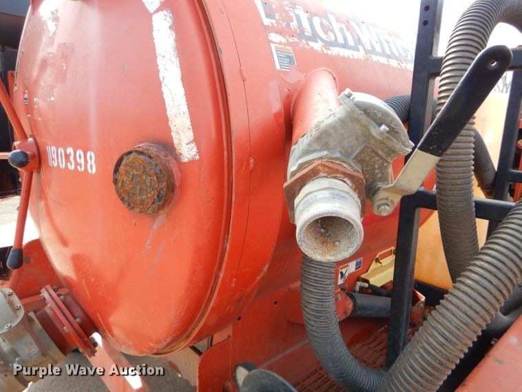 image for item DH4418 2010 Ditch Witch FX30 vacuum excavator
