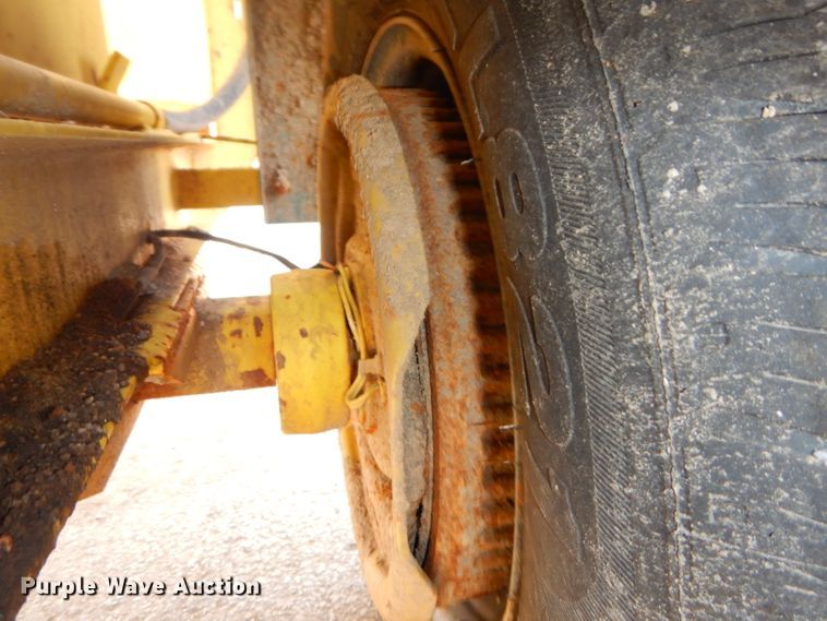 image for item DH4419 1999 Ring-o-matic 500 vacuum excavator