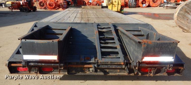 image for item DH4420 1995 Towmaster equipment trailer