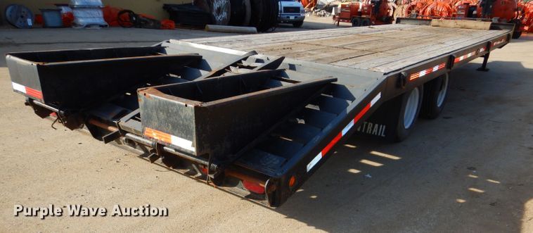 image for item DH4420 1995 Towmaster equipment trailer