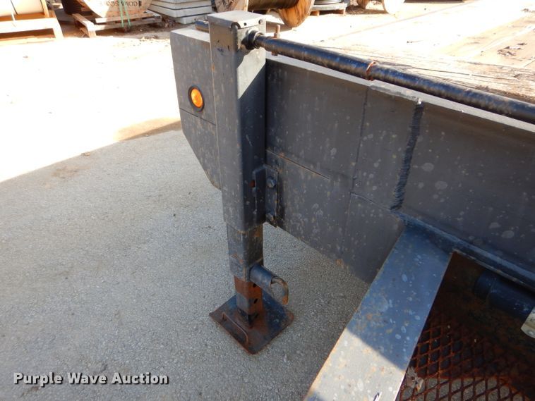 image for item DH4420 1995 Towmaster equipment trailer