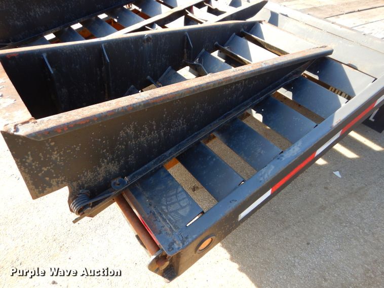 image for item DH4420 1995 Towmaster equipment trailer