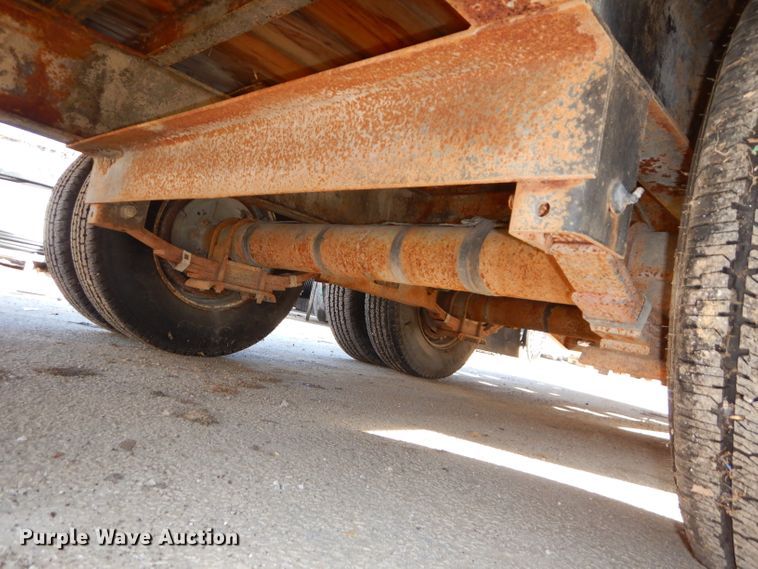 image for item DH4420 1995 Towmaster equipment trailer