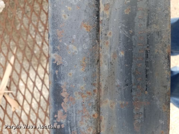 image for item DH4420 1995 Towmaster equipment trailer