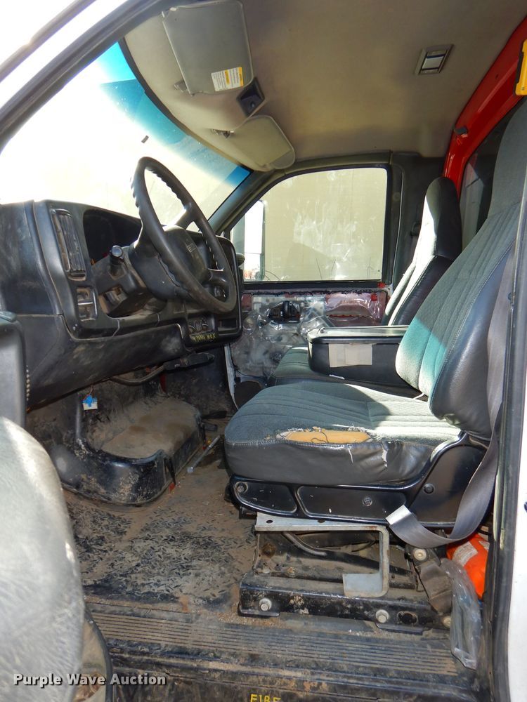 image for item DH4421 2003 GMC C4500 dump truck