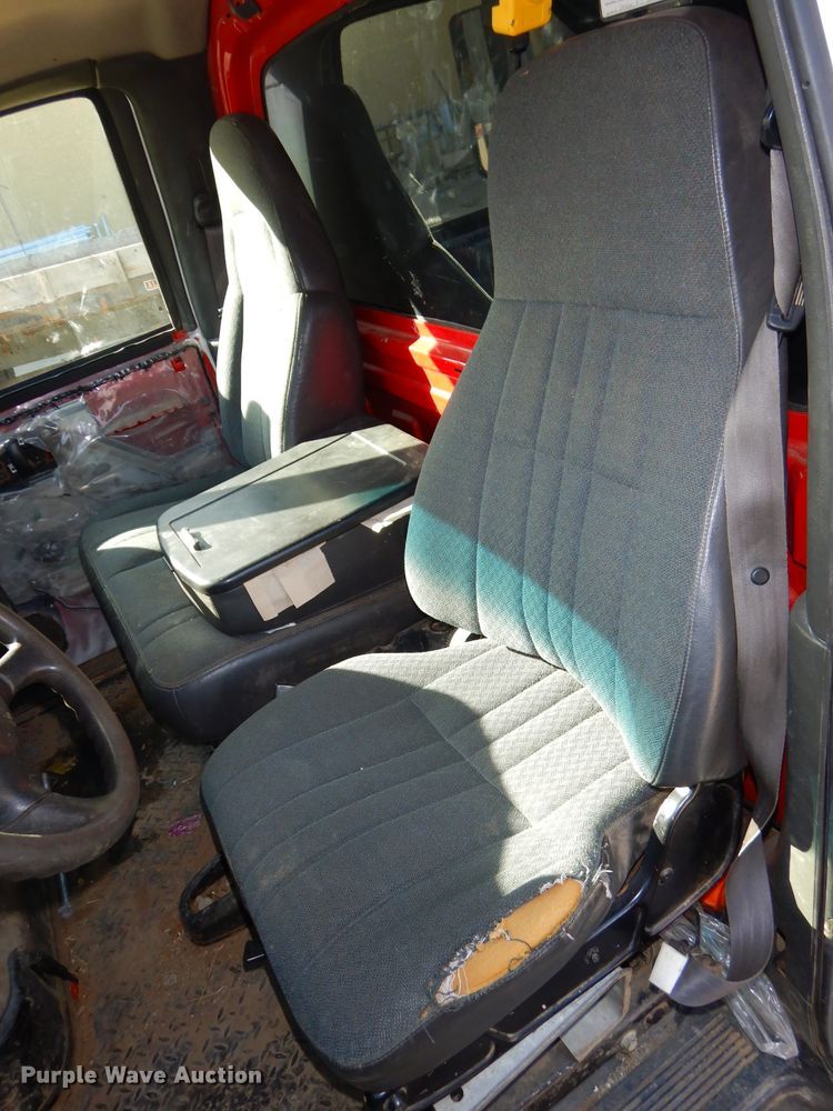 image for item DH4421 2003 GMC C4500 dump truck