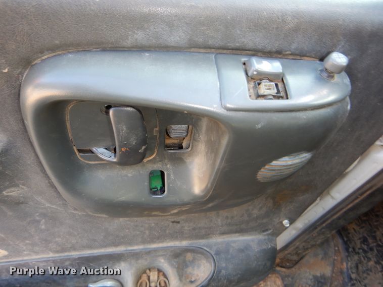 image for item DH4421 2003 GMC C4500 dump truck