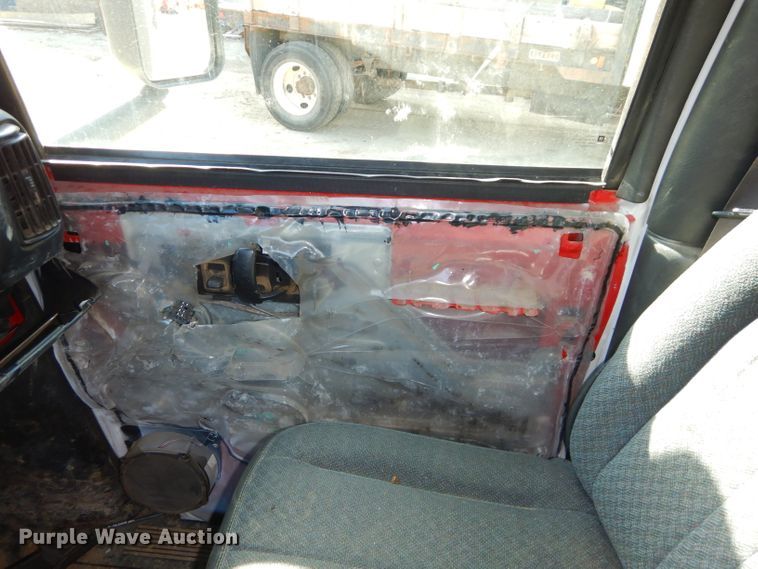 image for item DH4421 2003 GMC C4500 dump truck