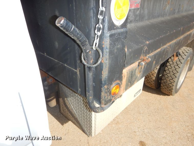 image for item DH4421 2003 GMC C4500 dump truck