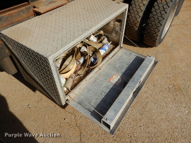 image for item DH4421 2003 GMC C4500 dump truck