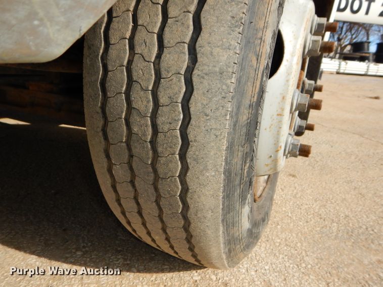 image for item DH4421 2003 GMC C4500 dump truck