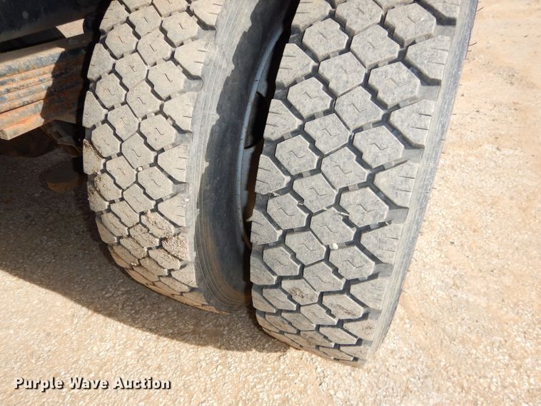 image for item DH4421 2003 GMC C4500 dump truck