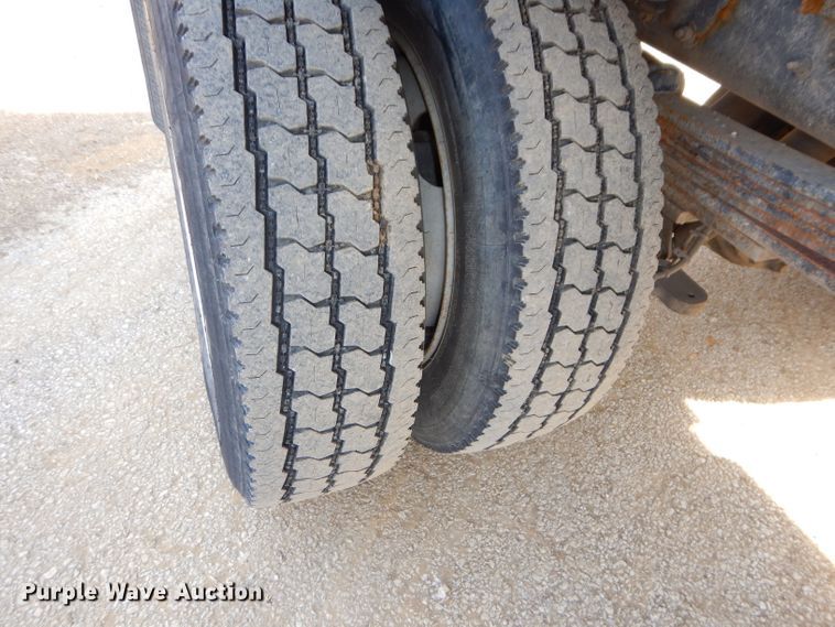 image for item DH4421 2003 GMC C4500 dump truck