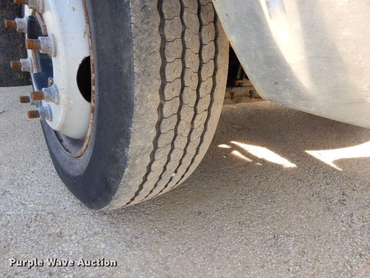 image for item DH4421 2003 GMC C4500 dump truck