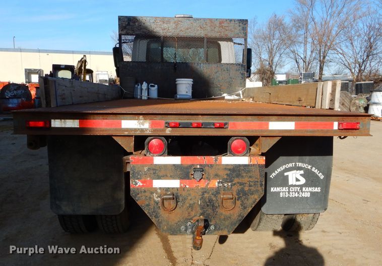 image for item DH4422 2006 International 4300 flatbed truck